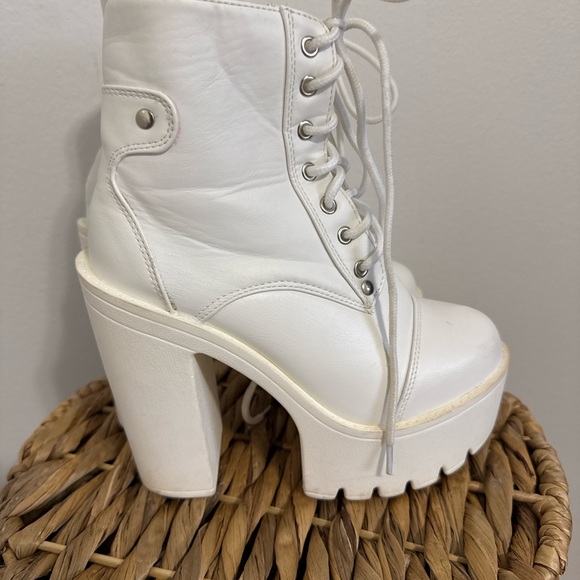 White Platform Lace-Up Boots - Picture 4 of 4
